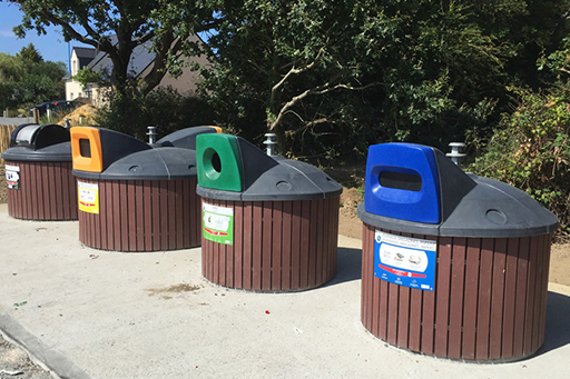 Containers for collecting household waste